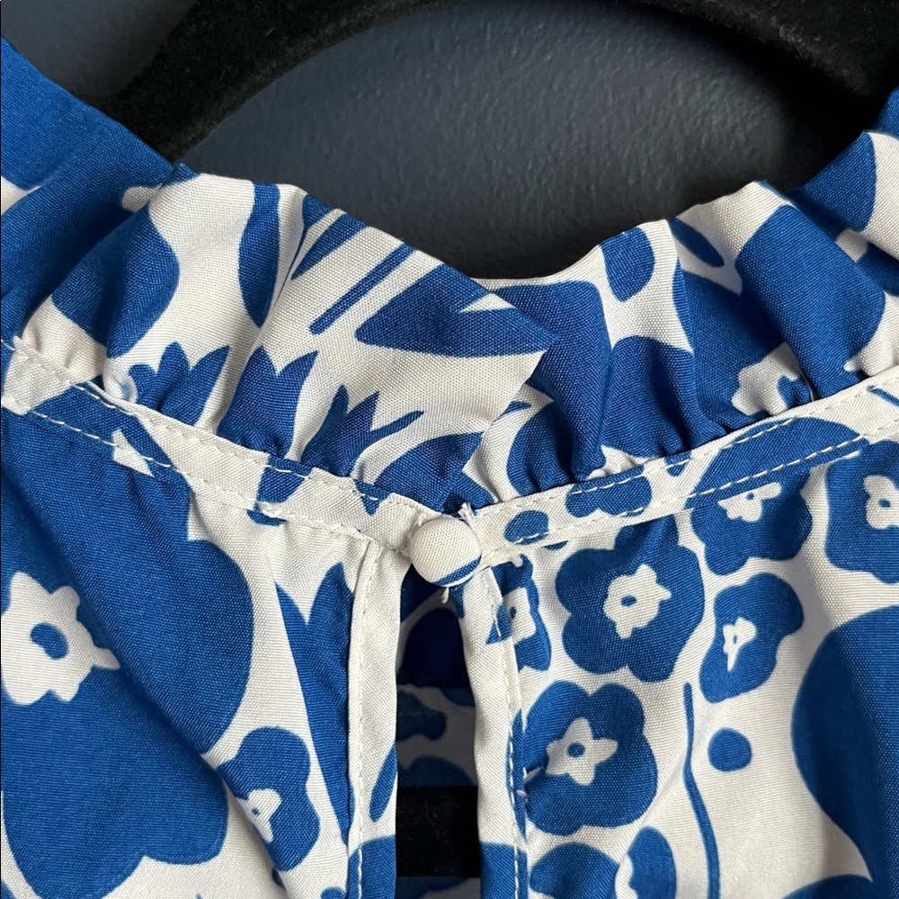 Women’s Blue Floral Ruffle Sleeve Top - Picture 12 of 16